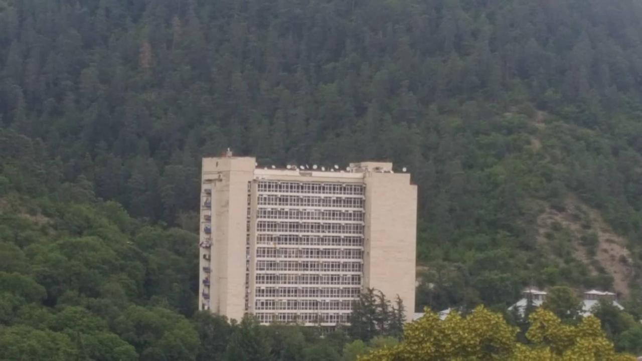 Mtis Kheoba Apartament Bordżomi Zewnętrze zdjęcie