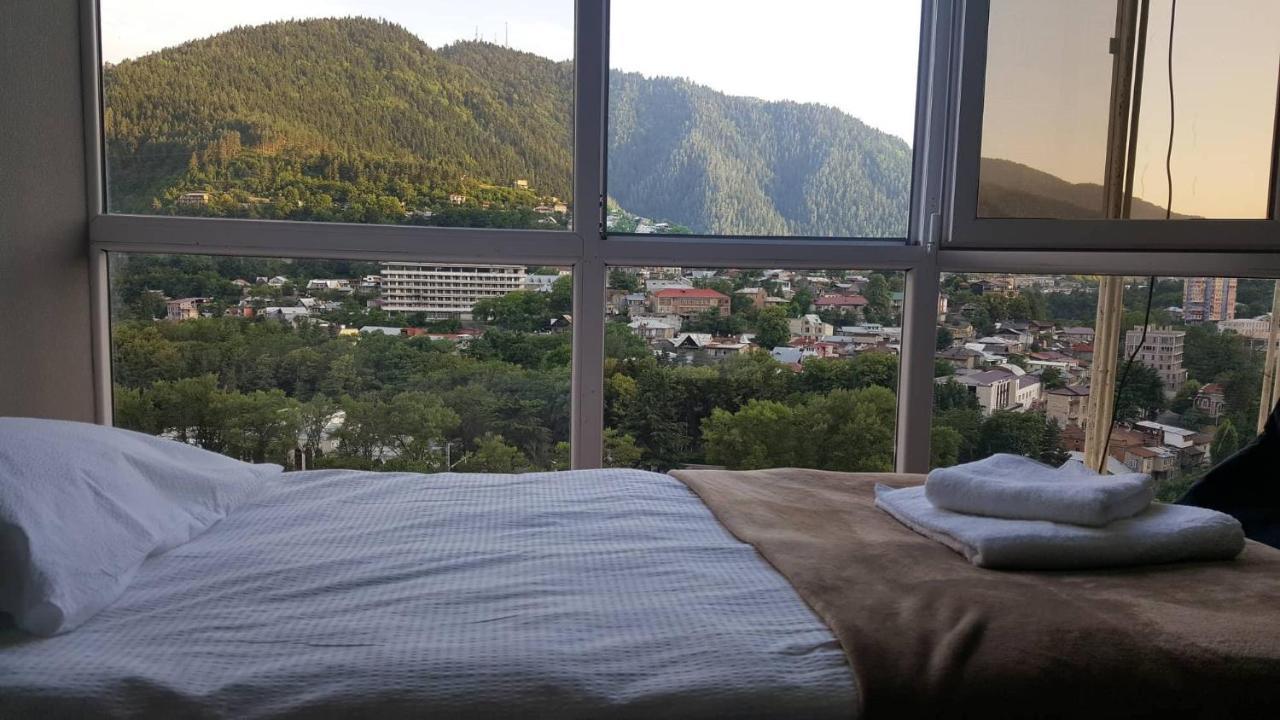 Mtis Kheoba Apartament Bordżomi Zewnętrze zdjęcie